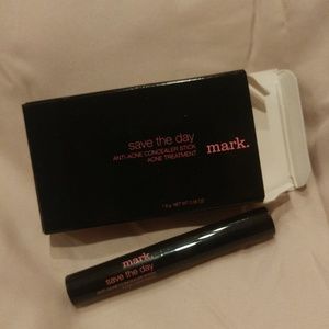 Avon mark save the day concealer treatment